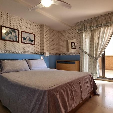 Atico Con Terraza Y 2 Habitaciones En Casco Antiguo Benidorm Exteriér fotografie