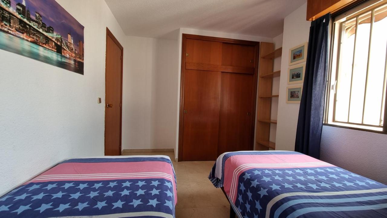 Atico Con Terraza Y 2 Habitaciones En Casco Antiguo Benidorm Exteriér fotografie